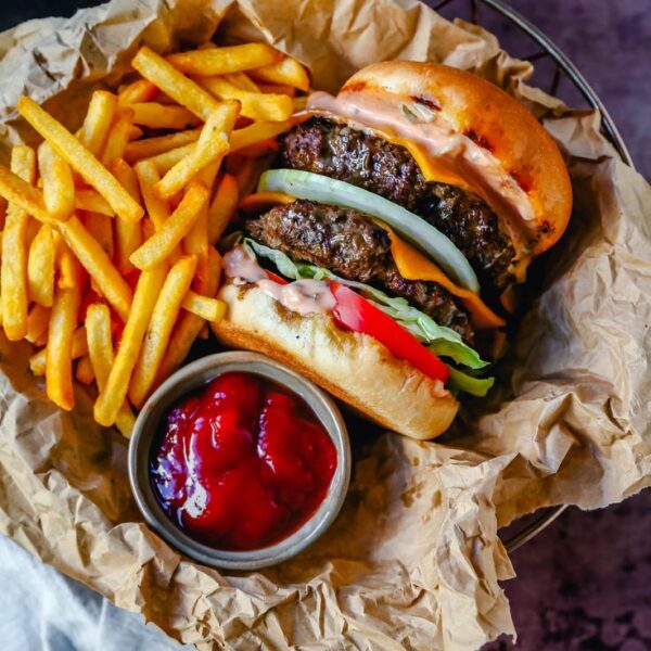 Lobi Cheddar Burger